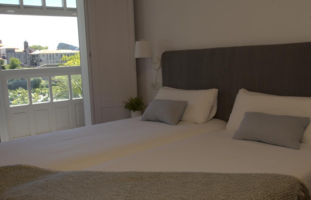 Pension O Xardin De Julia Saint-Jacques-de-Compostelle Extérieur photo